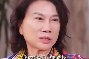 Chu Phương Vũ sân khách Vlog: Đến Tứ Xuyên sân bóng nữ chủ tịch Cảnh Khiết đích thân nghênh đón nhiệt tình ôm ấp